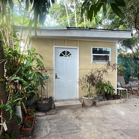 Suite Guest House For Rent Miami Eksteriør bilde